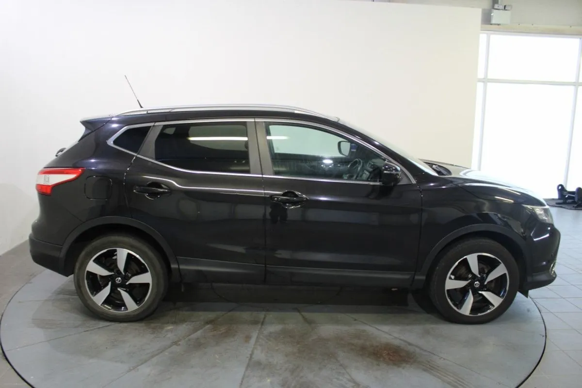 Nissan QASHQAI 1.5 DSL N-vision 110 - Image 3