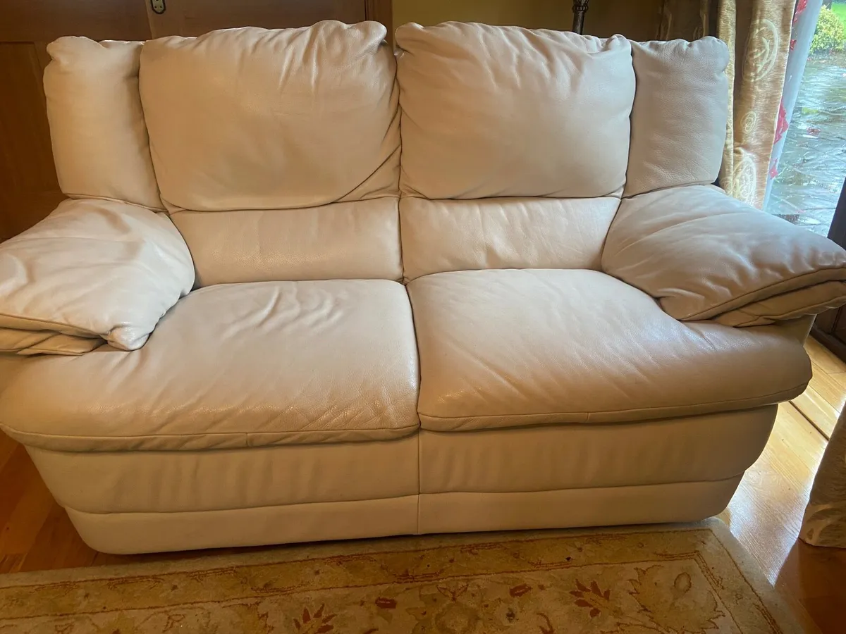3,2 and 1 sofa - Image 2