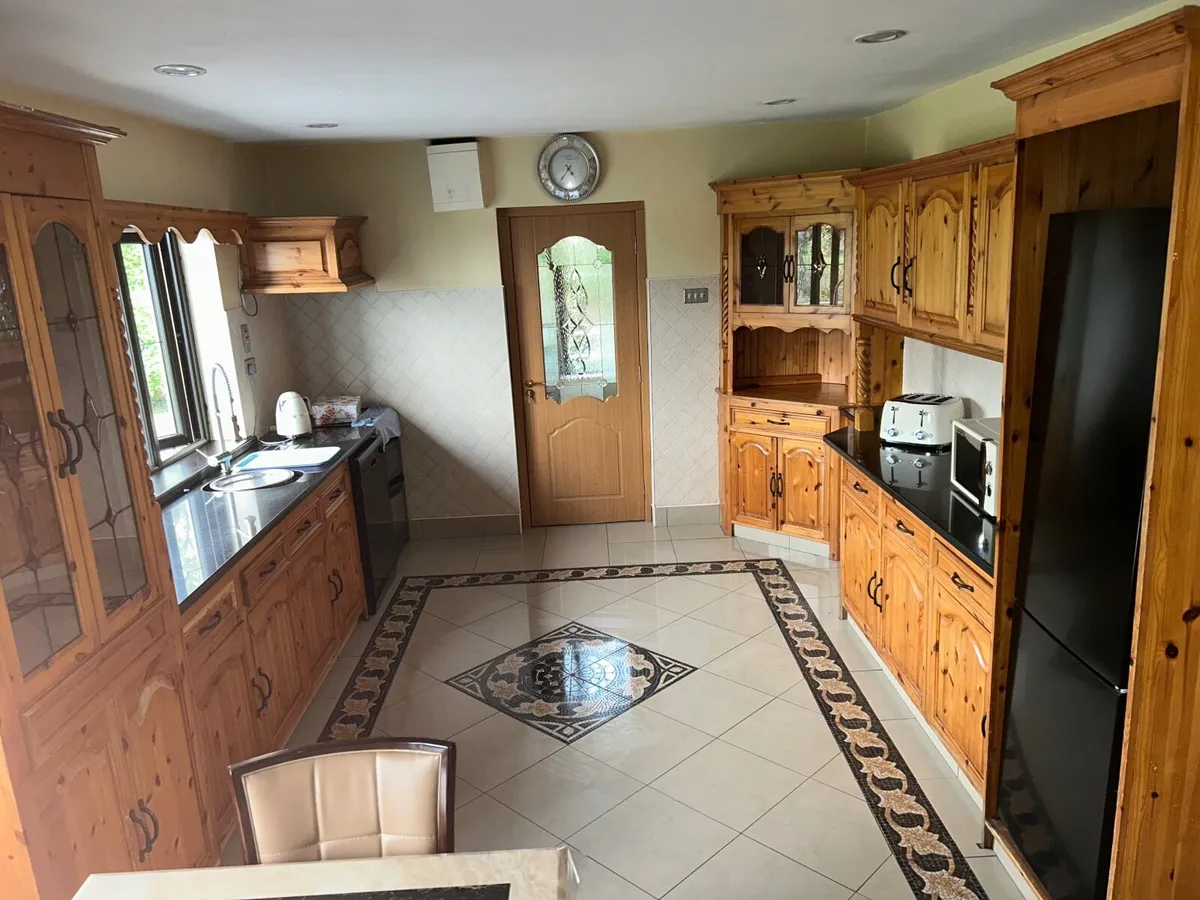 Kitchen - Image 3