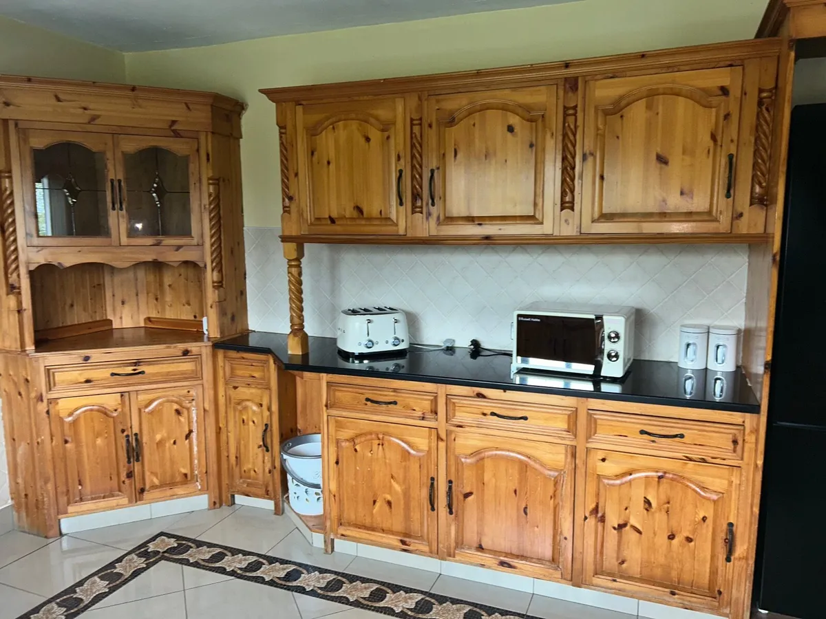 Kitchen - Image 4
