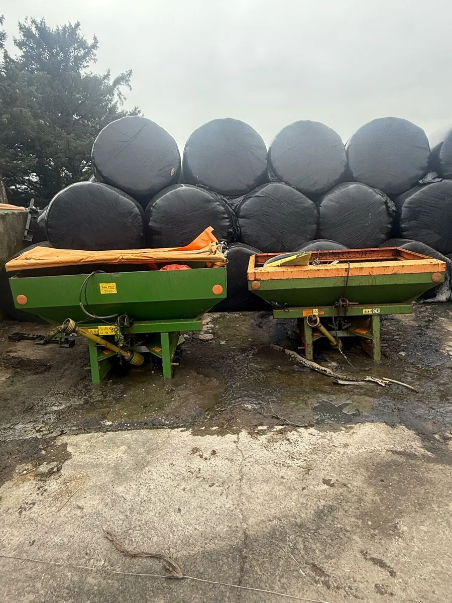 Breaking 2 Amazon ZA-X Fertiliser Spreaders - Image 1