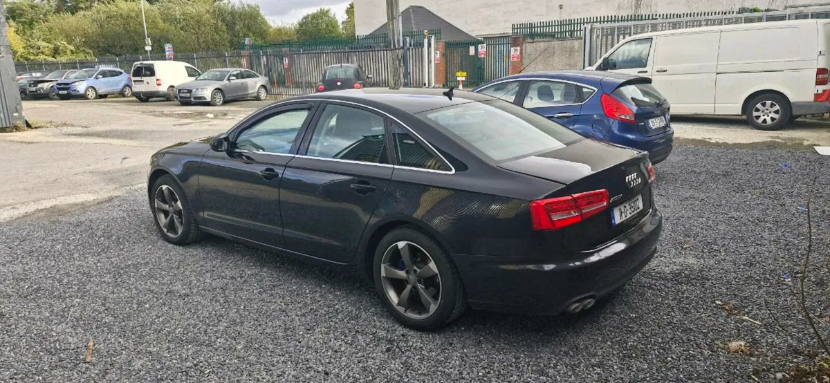 Used Car - Image 3