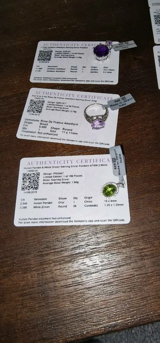 Selection rings and broaches - Image 2