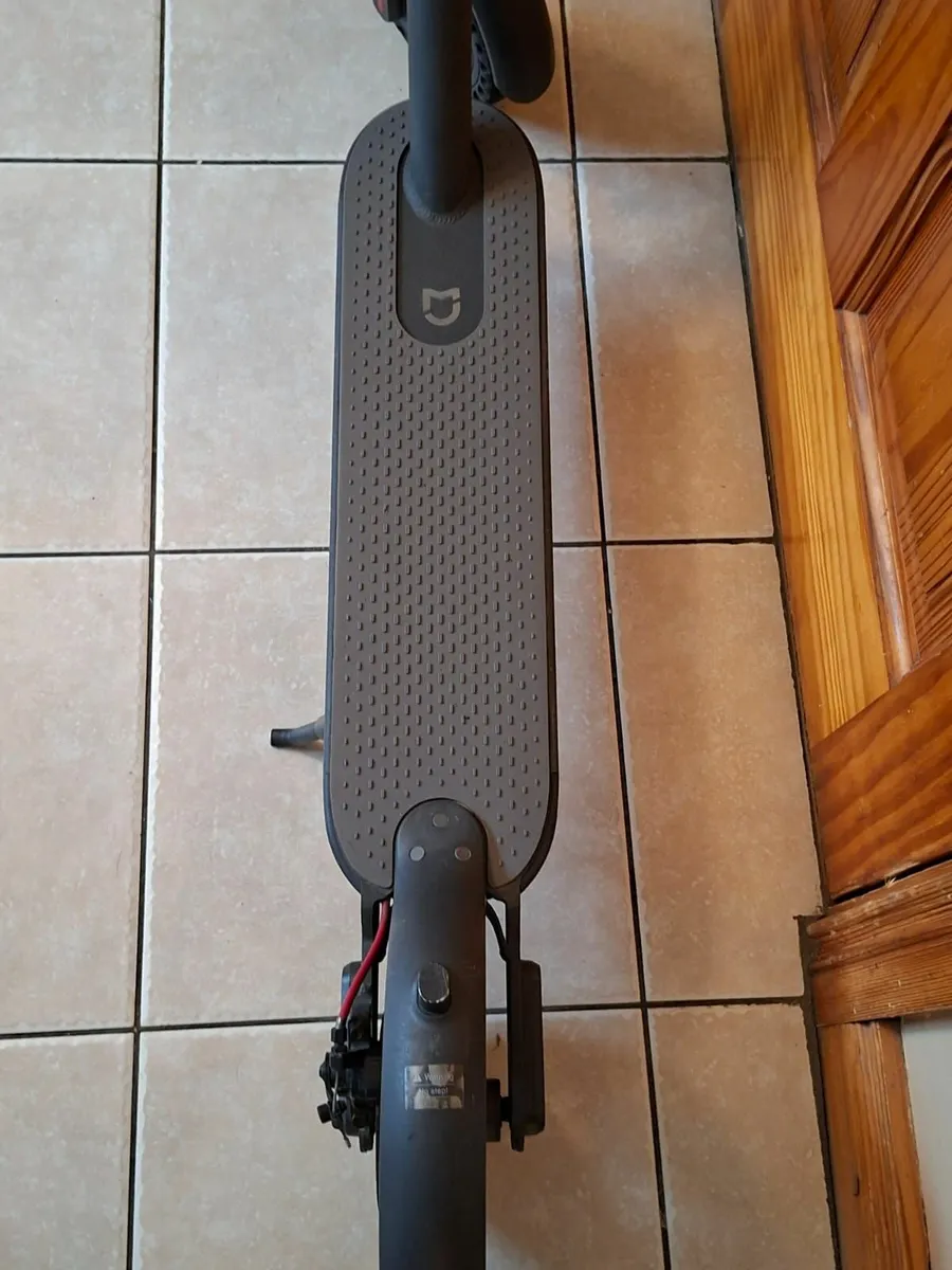 Electric scooter - Image 4