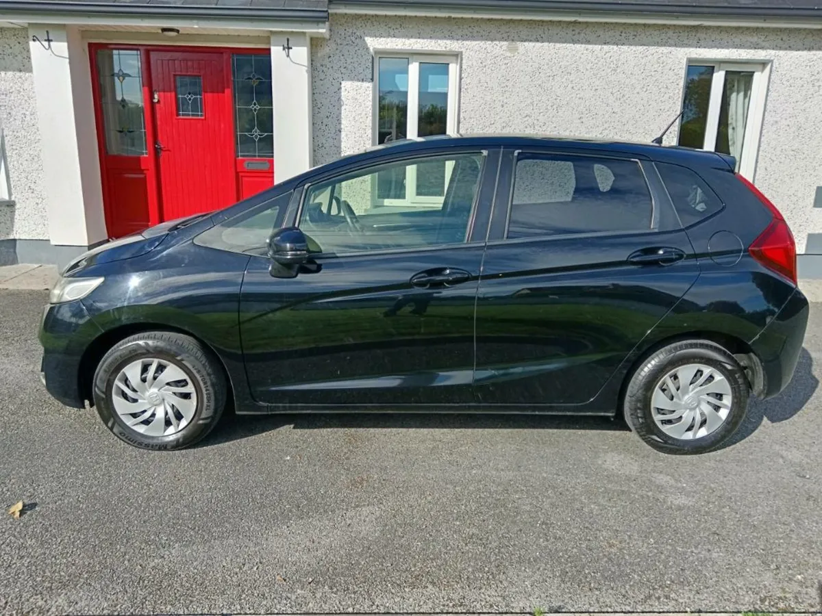 Honda Fit / Jaz 1.3 Automatic 2014 - Image 4
