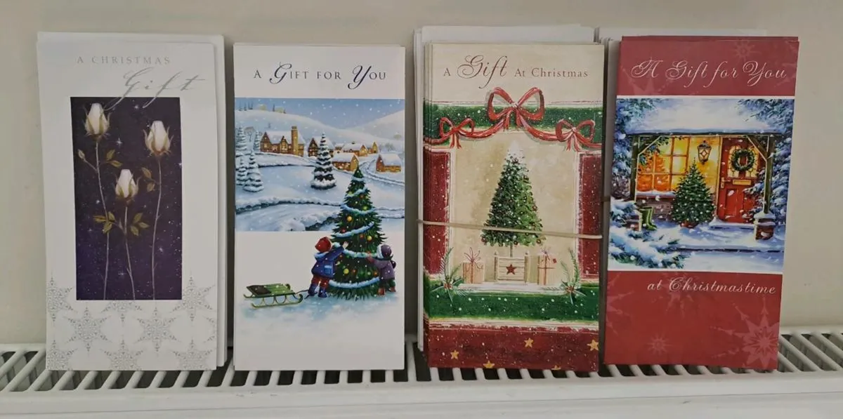 Christmas cards packs of 8 - Image 1
