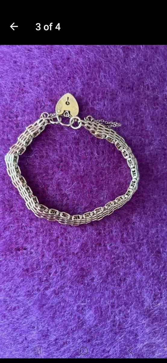 9ct Gold Gate bracelet - Image 3