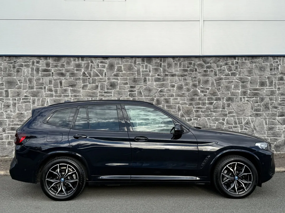 2022 BMW X3 M Sport X-Drive 30e FSH Facelift - Image 4