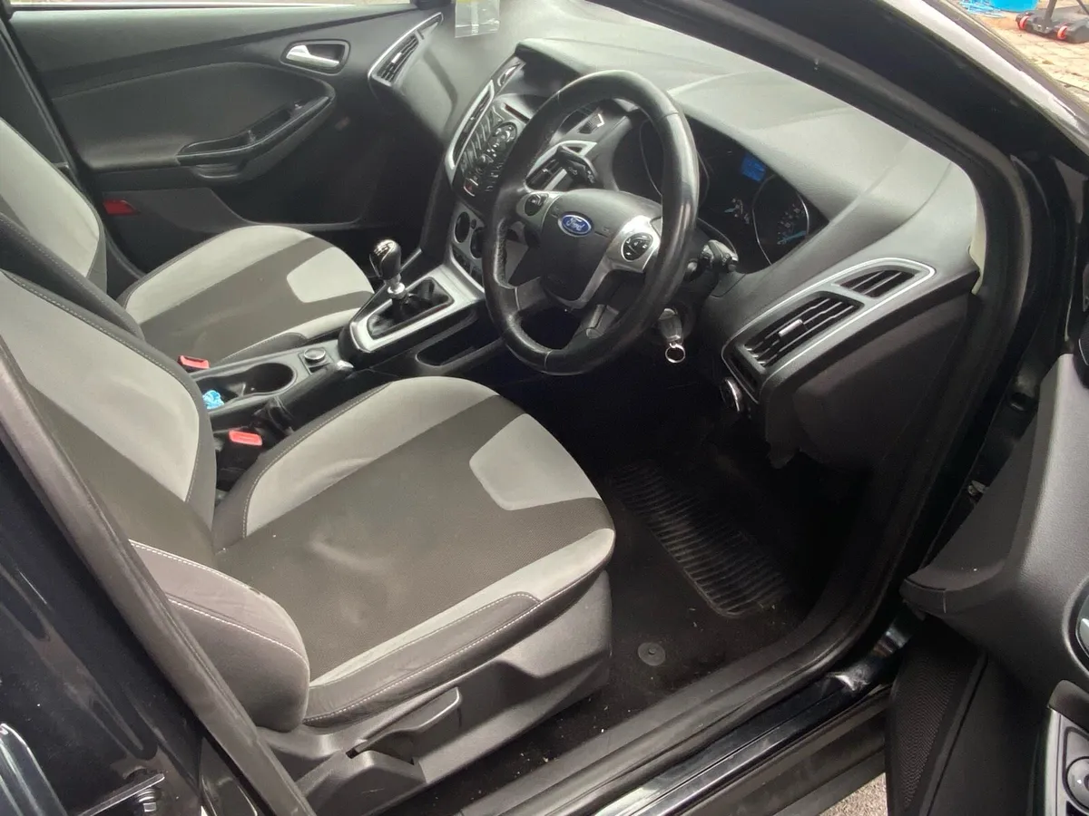 Ford Focus 1.6Tdci Zetec - Image 2