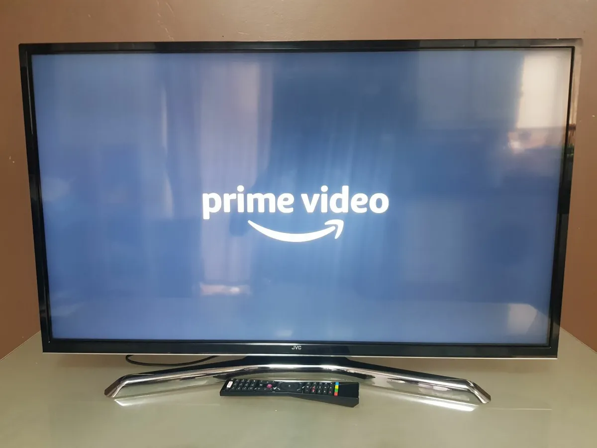 43" JVC 4K Ultra HD HDR Freeview Play Smart LED TV - Image 2