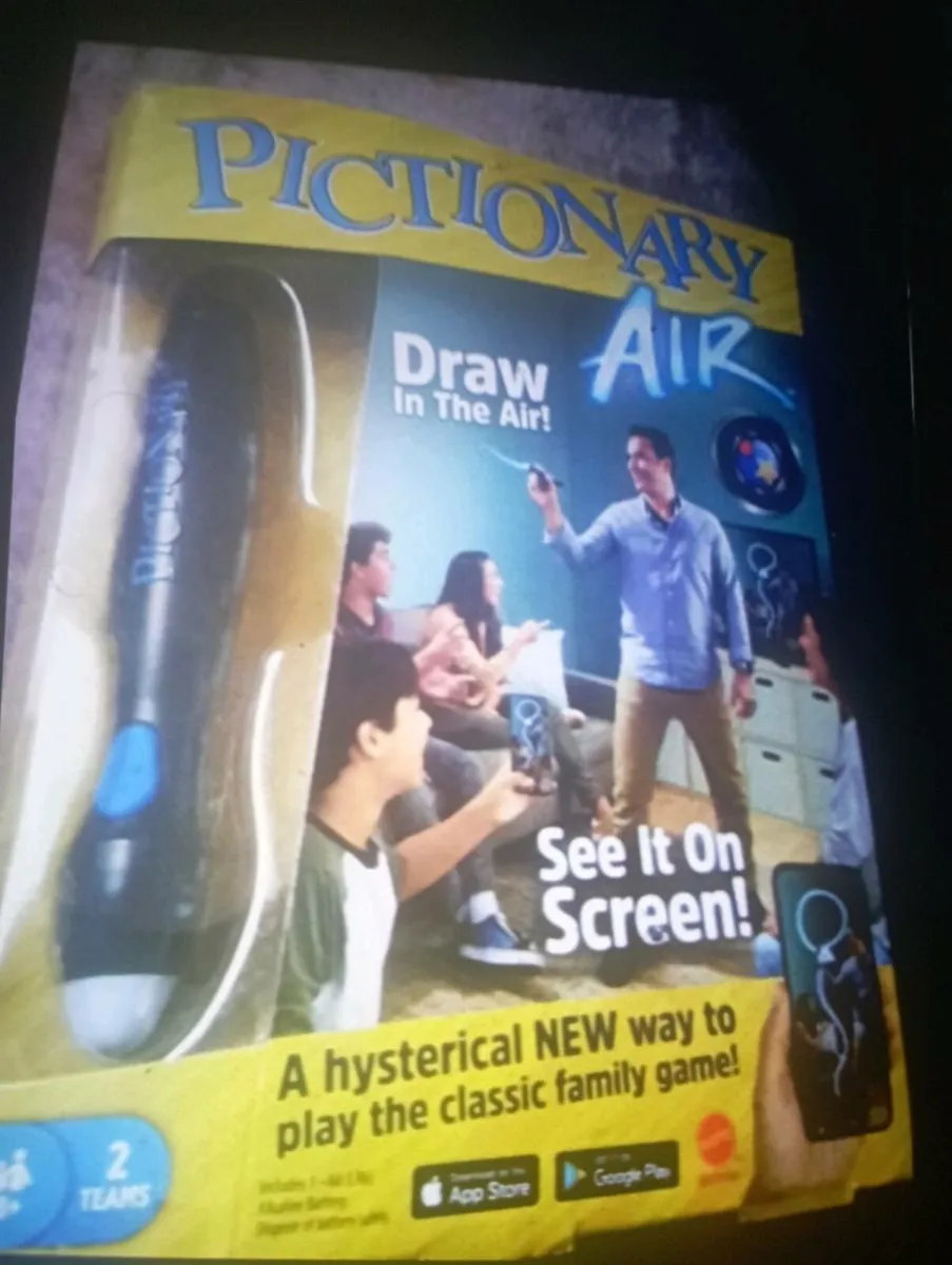PICTIONRY  AIR 2-interactive family Game. - Image 1