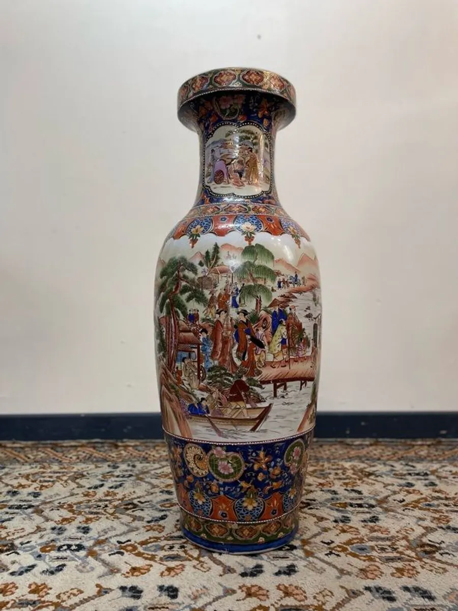 Fabulous Large 20th Century Chinese Ceramic Vase. - Image 1