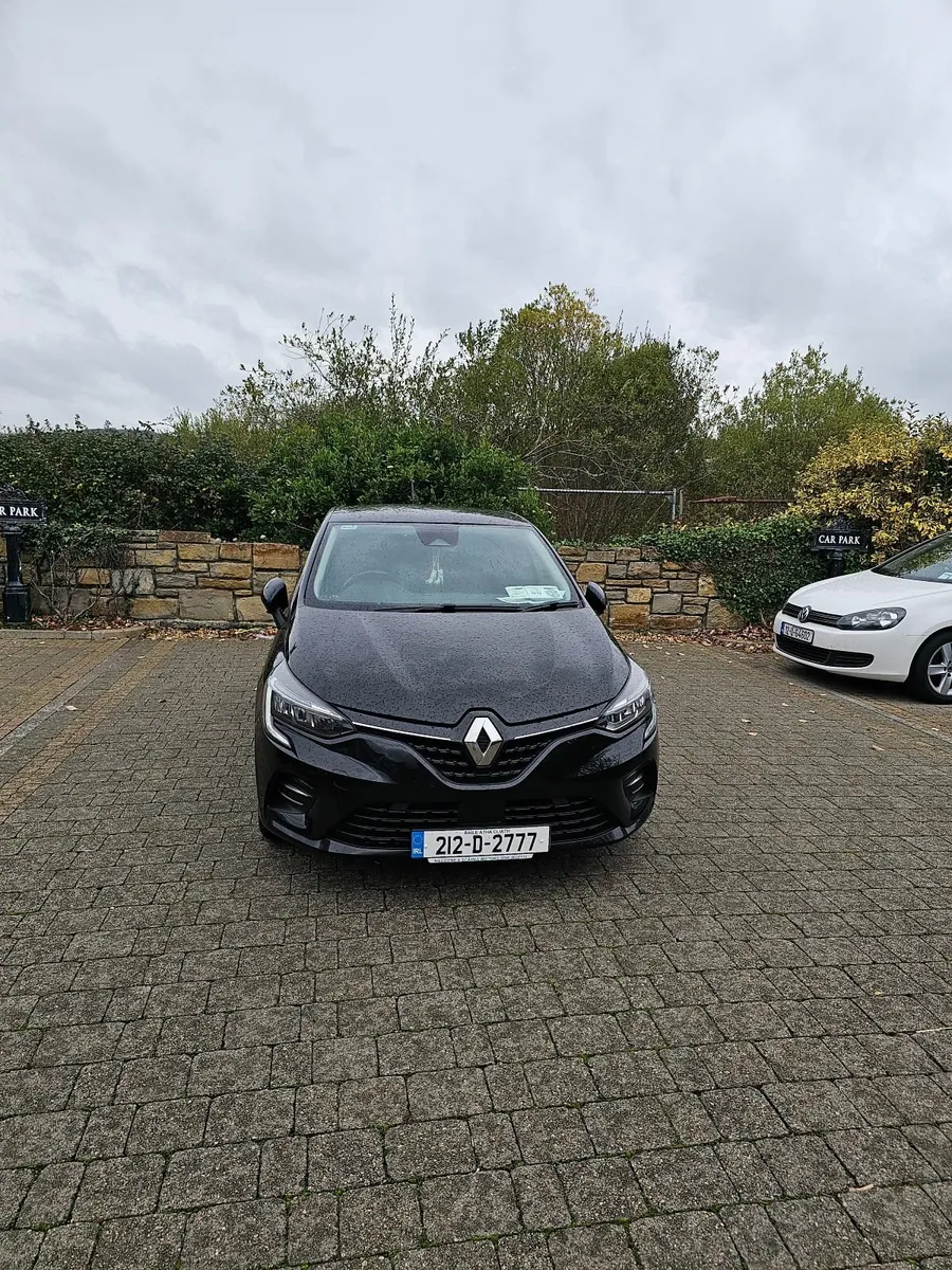 Renault Clio 2021 - Image 1