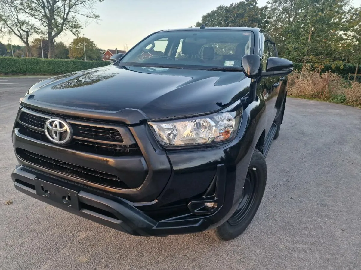 2021 Toyota Hilux  Icon X 2.4L Automatic 17k km - Image 4