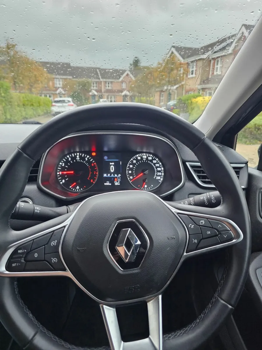 Renault Clio 2021 - Image 2