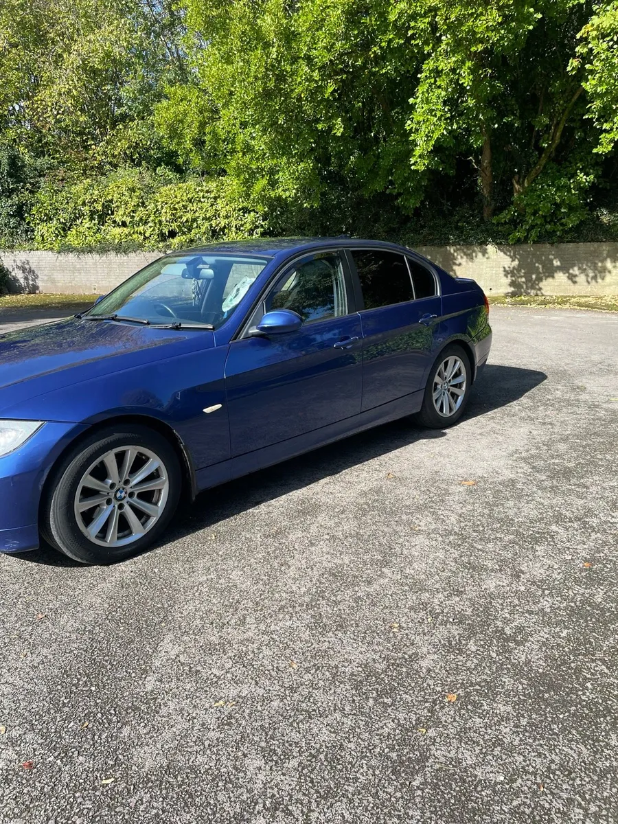 BMW 320d - Image 2