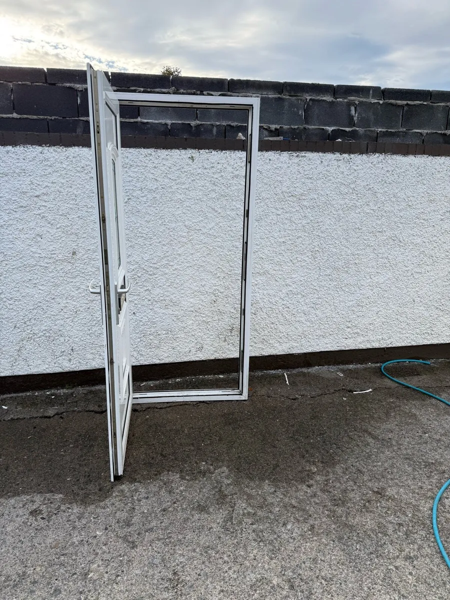 Pvc front door - Image 4