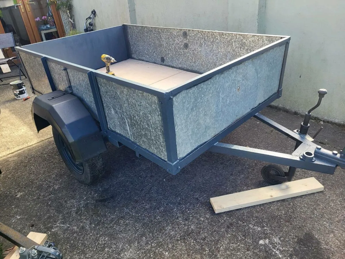 Trailer - Image 1