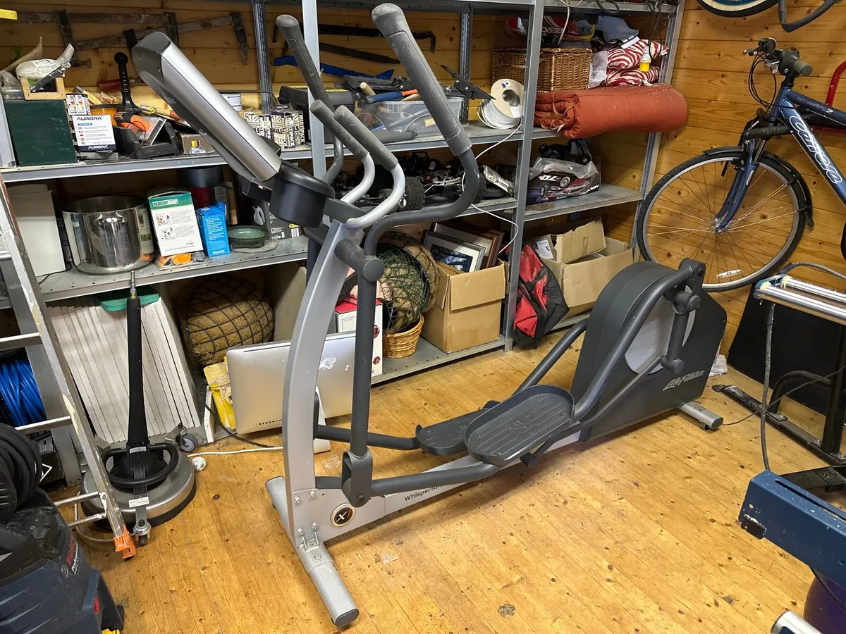 Exercise machine - Image 1