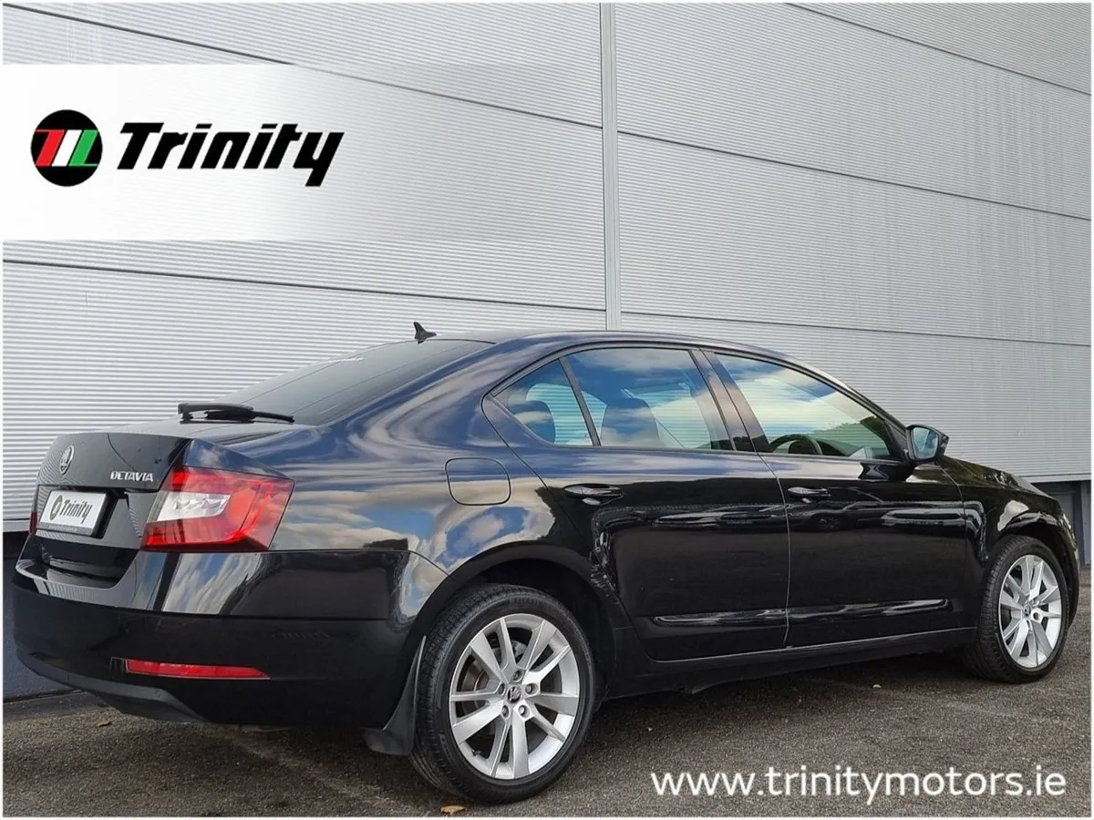 Skoda Octavia Soleil 1.6 TDI 115 BHP Trinity Skoda - Image 3