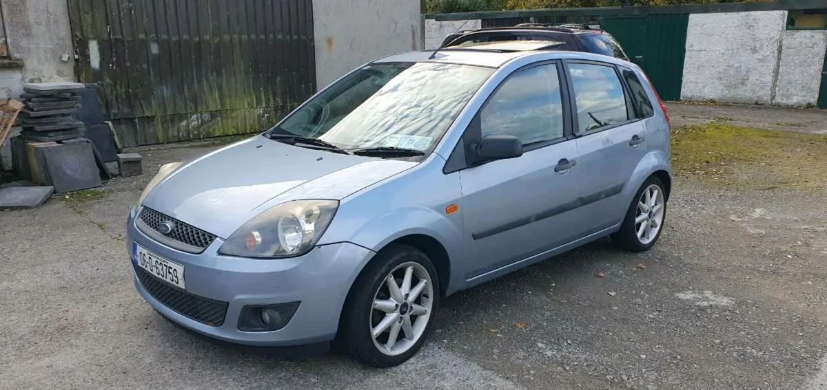 Ford fiesta 1.2 2006 - Image 4