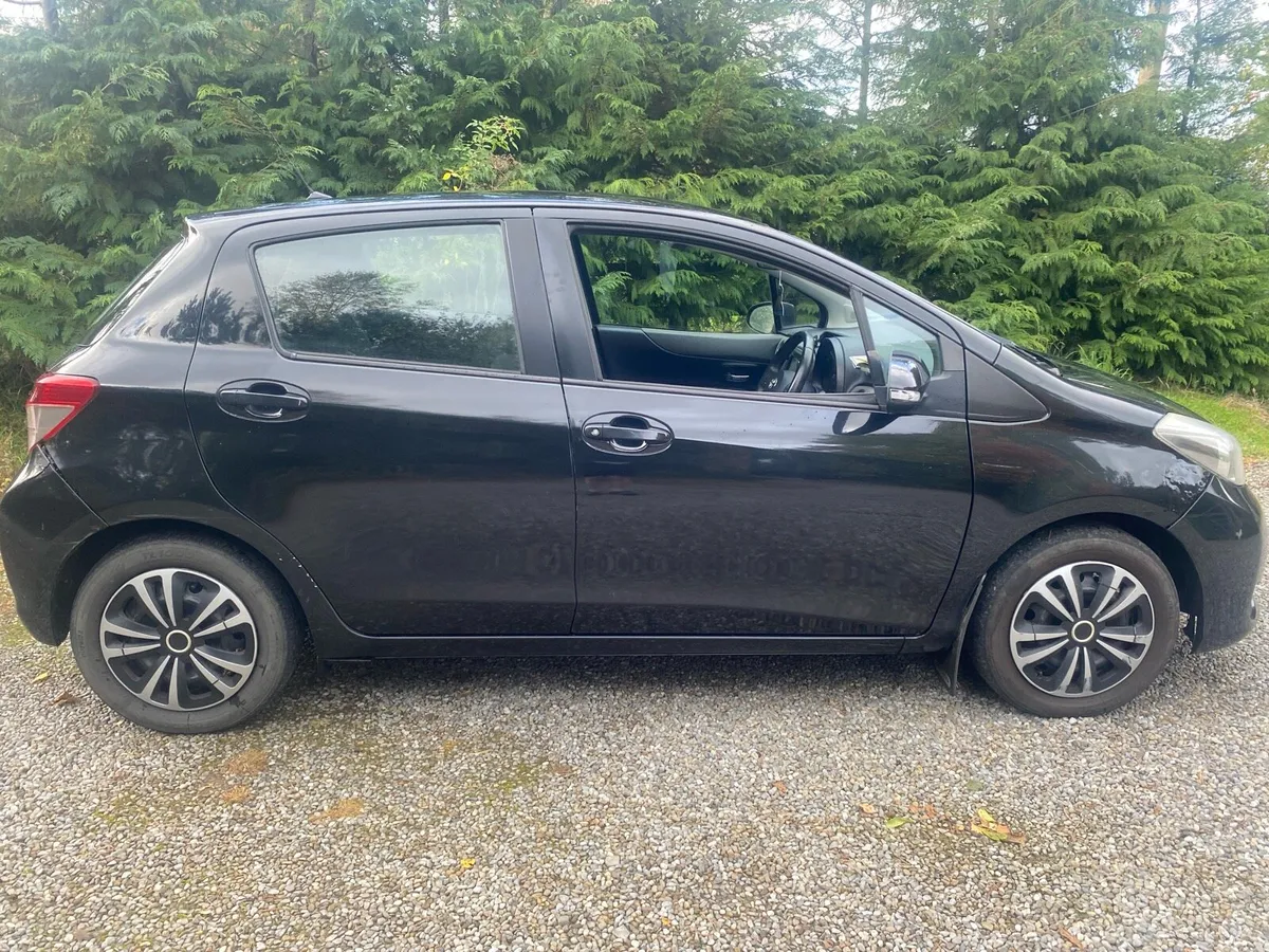 Toyota Yaris - Image 3