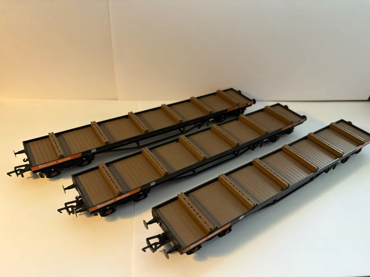 Model Railway Bachmann BDA Bolster Wagons - Image 2