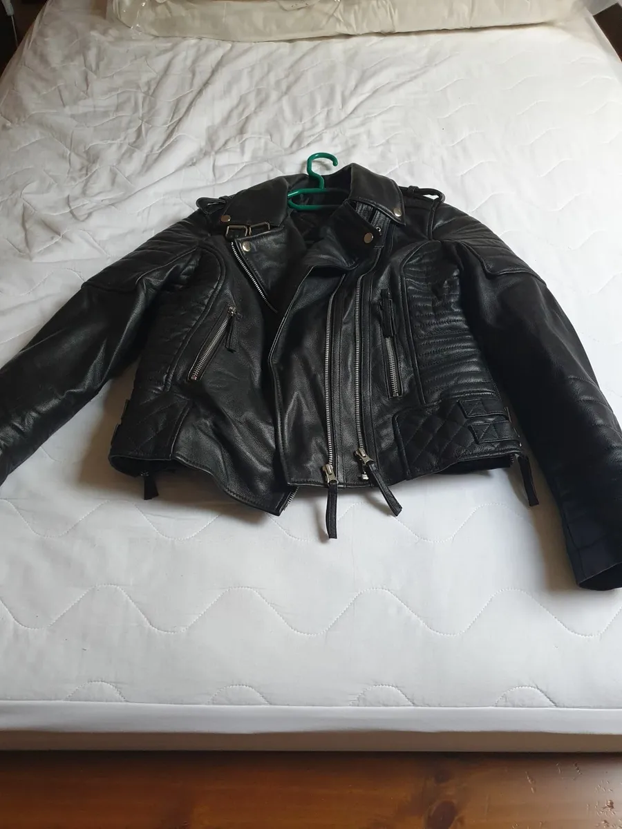 Leather jacket - Image 2