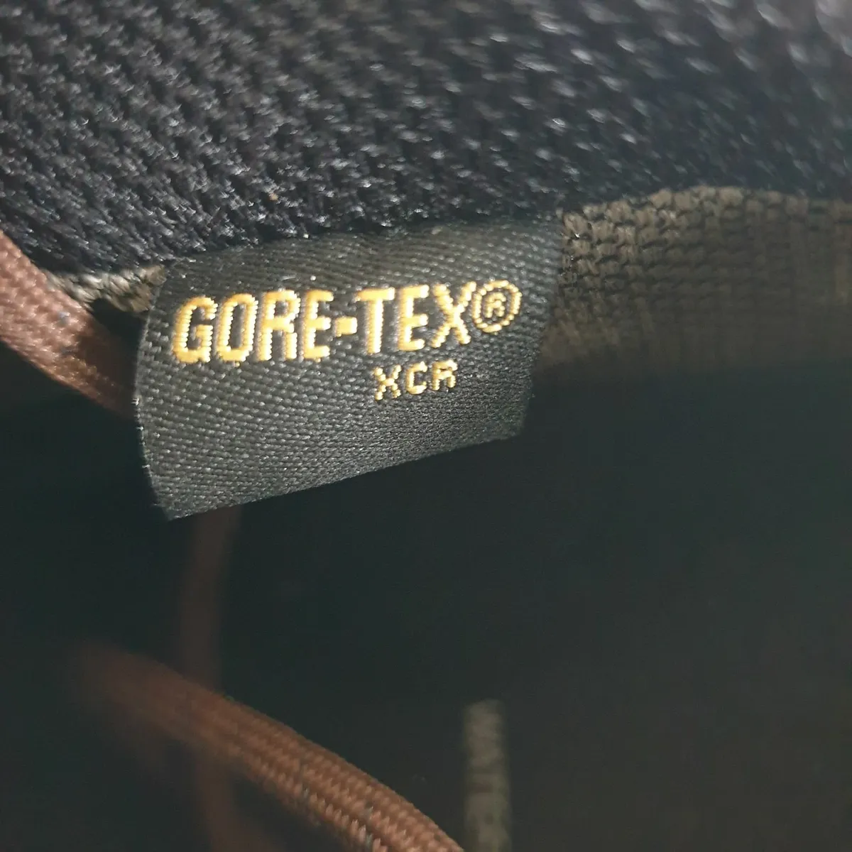 Clarks gore-tex lace up shoes size 8 - Image 4