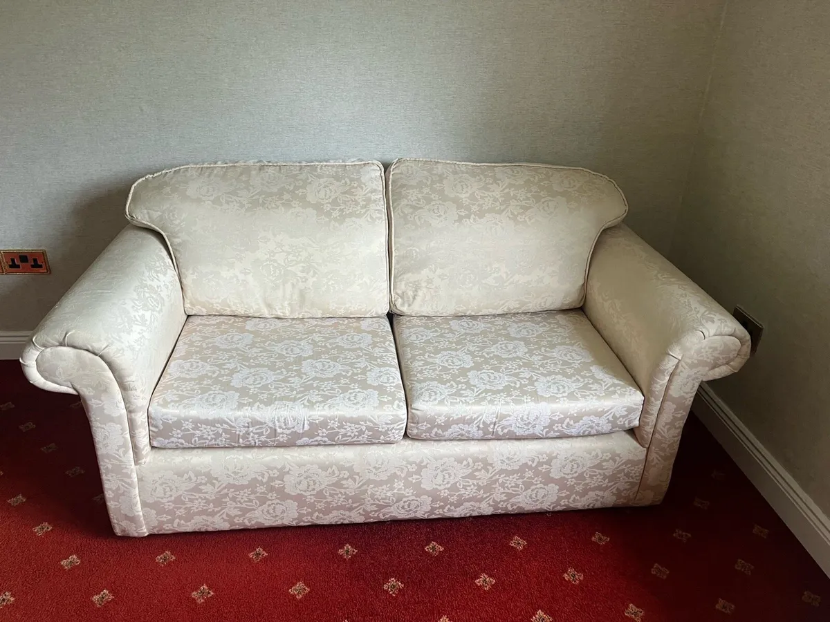 Sofa & 2 Armchairs - Image 1