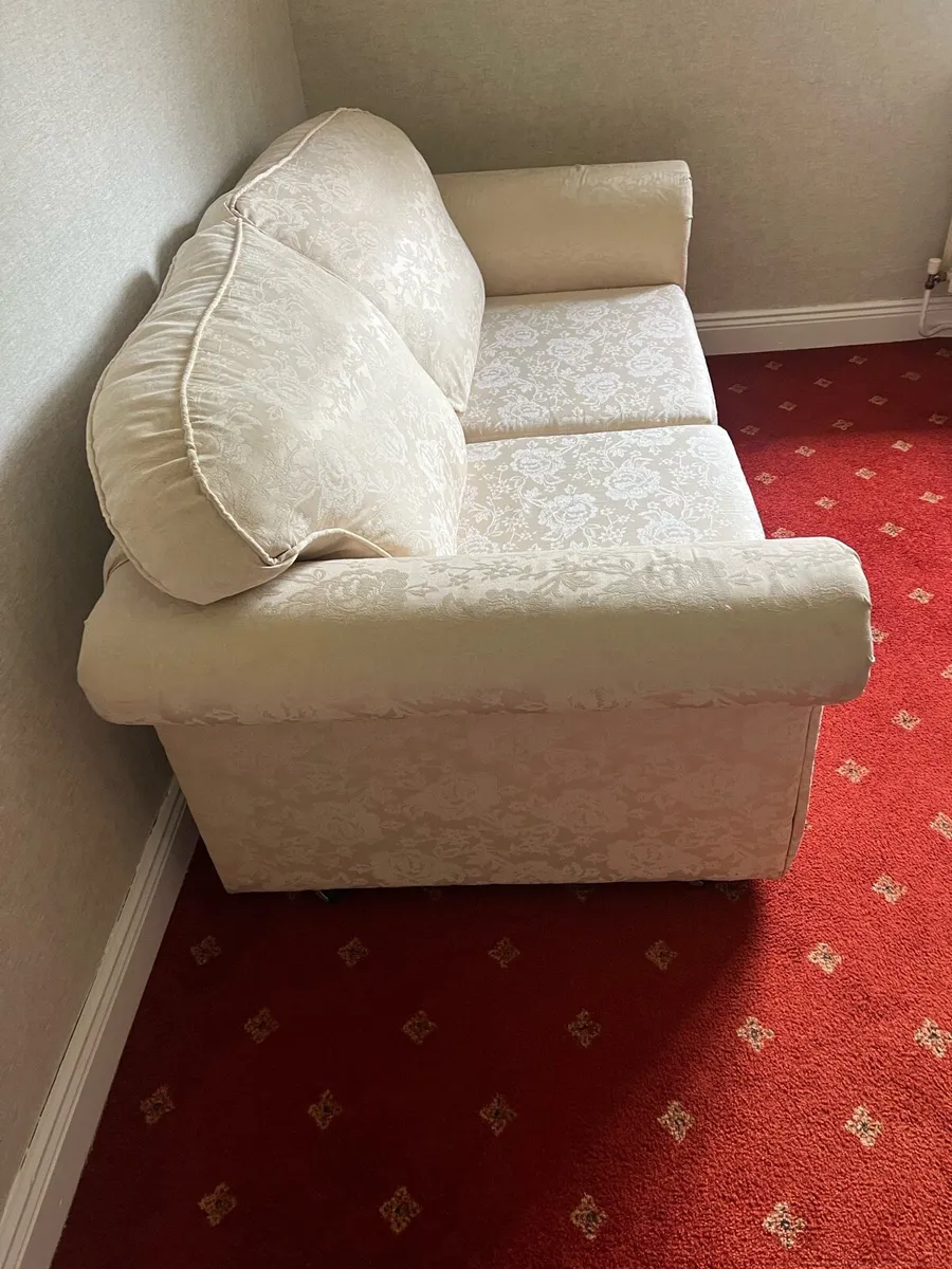 Sofa & 2 Armchairs - Image 3