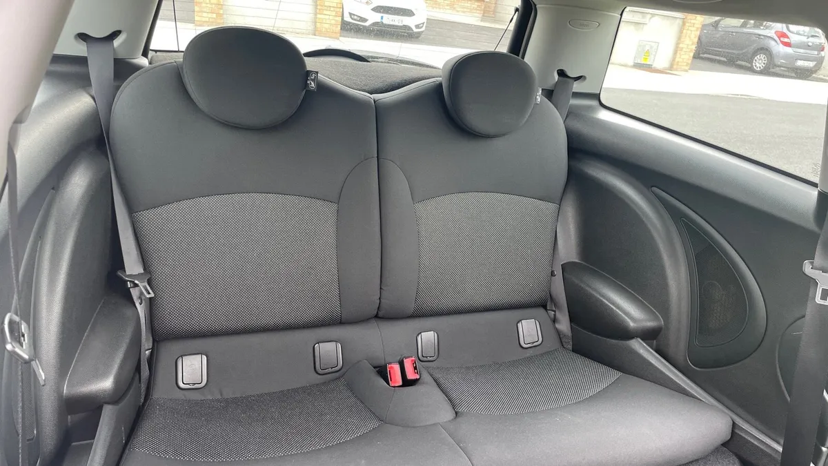 2010 Mini First (Requires Engine Refurbishment) - Image 3