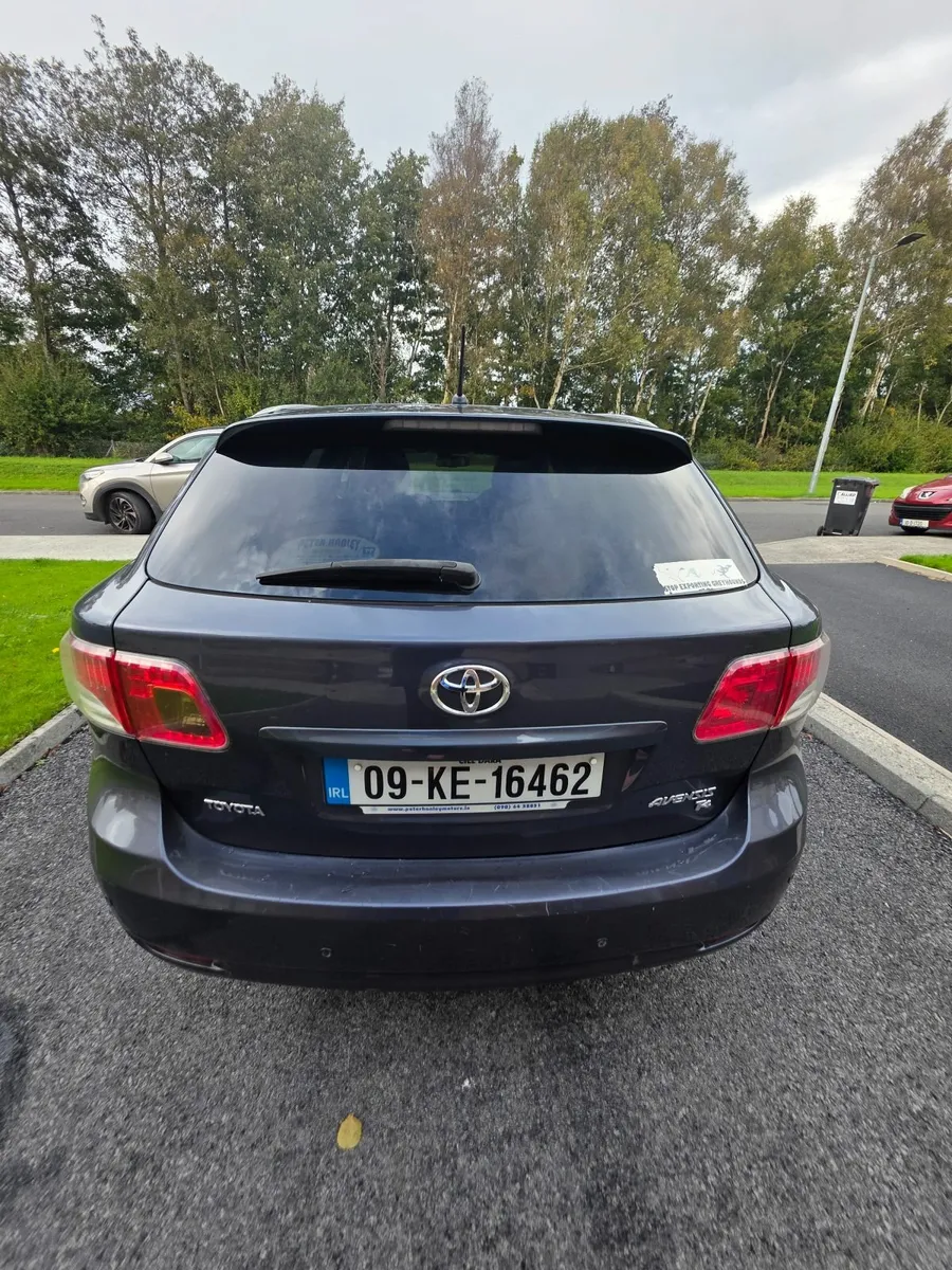 Toyota Avensis 2009 Estate T4, Leather Interior - Image 4
