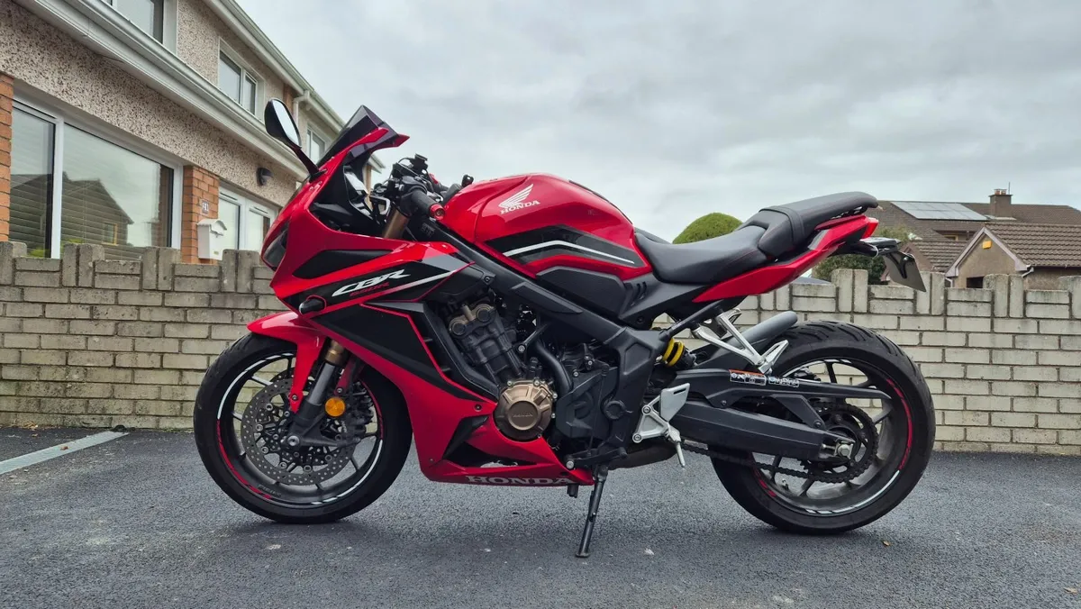 2022 Honda cbr 650r 650 - Image 1