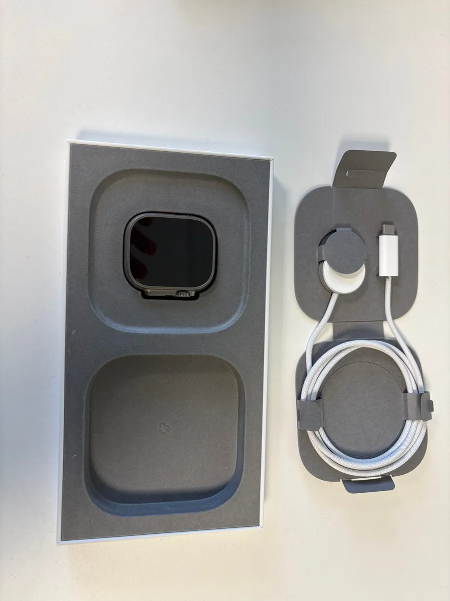 Apple Watch Ultra Gen 1 - Image 3