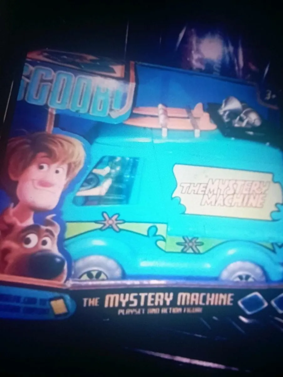 SCOOB - DOO MYSTERY TIME MACHINE PLAYSET - Image 2
