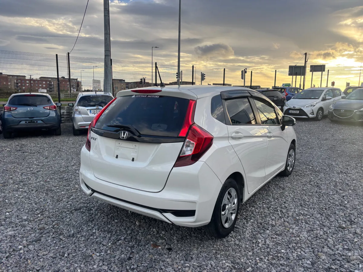 Honda Fit - Image 4