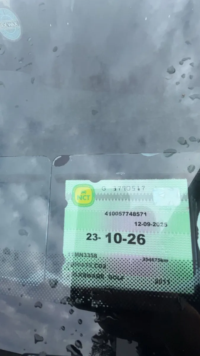 Volkswagen Golf 2011 - Image 4