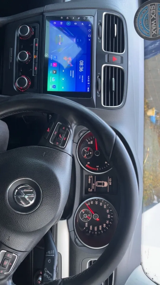 Volkswagen Golf 2011 - Image 1