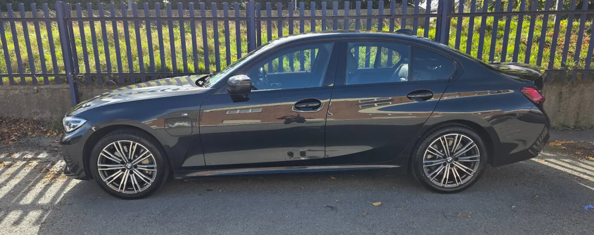 20 BMW 330E M-SPORT - Image 2