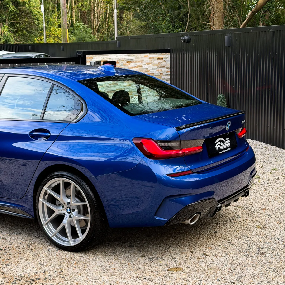 2022 (221)  BMW 330e M-SPORT  290BHP **LOW MILES** - Image 4
