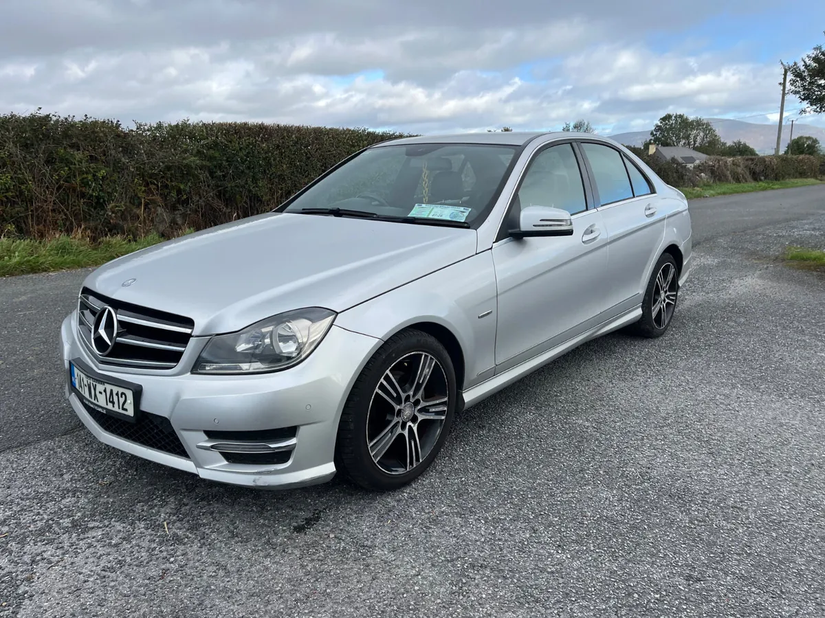 2014 Mercedes c200 edition - Image 4