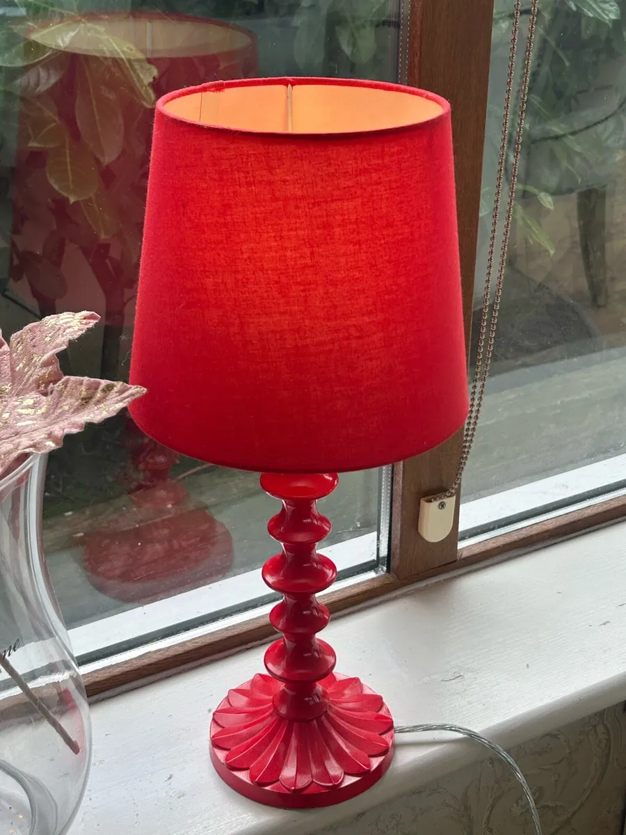 Red lamp - Image 1