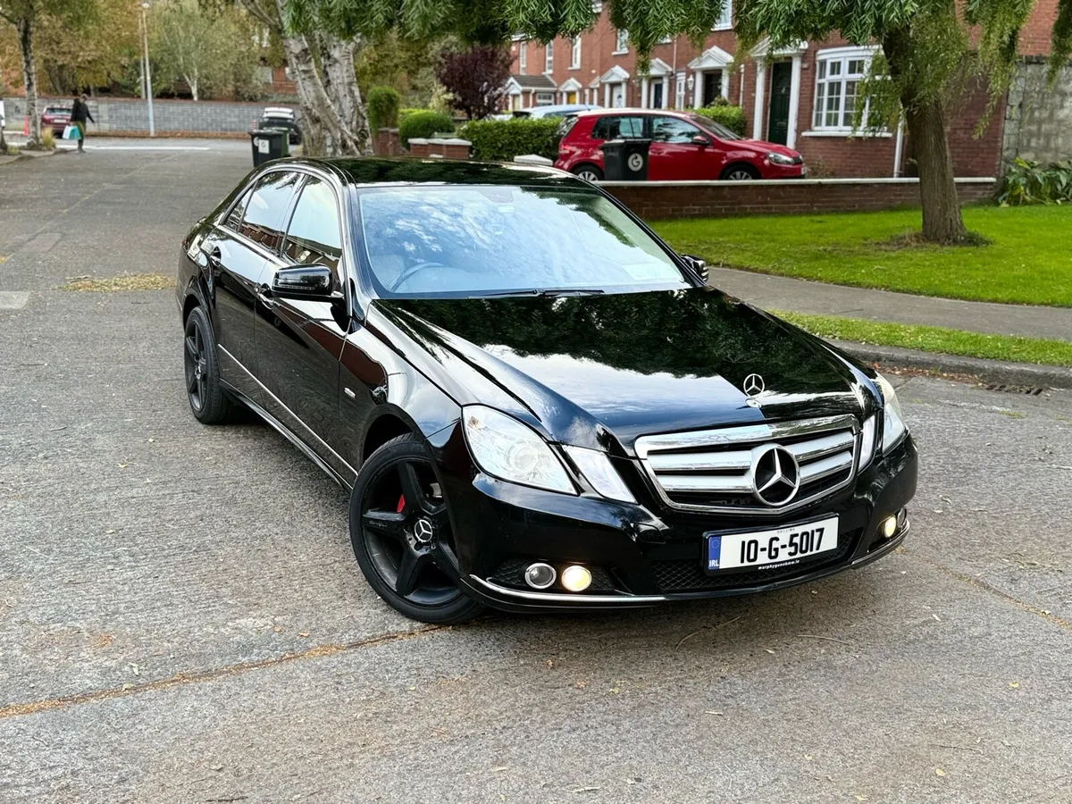 Mercedes Benz E CLASS AVTOMAT NST08/26 - Image 2