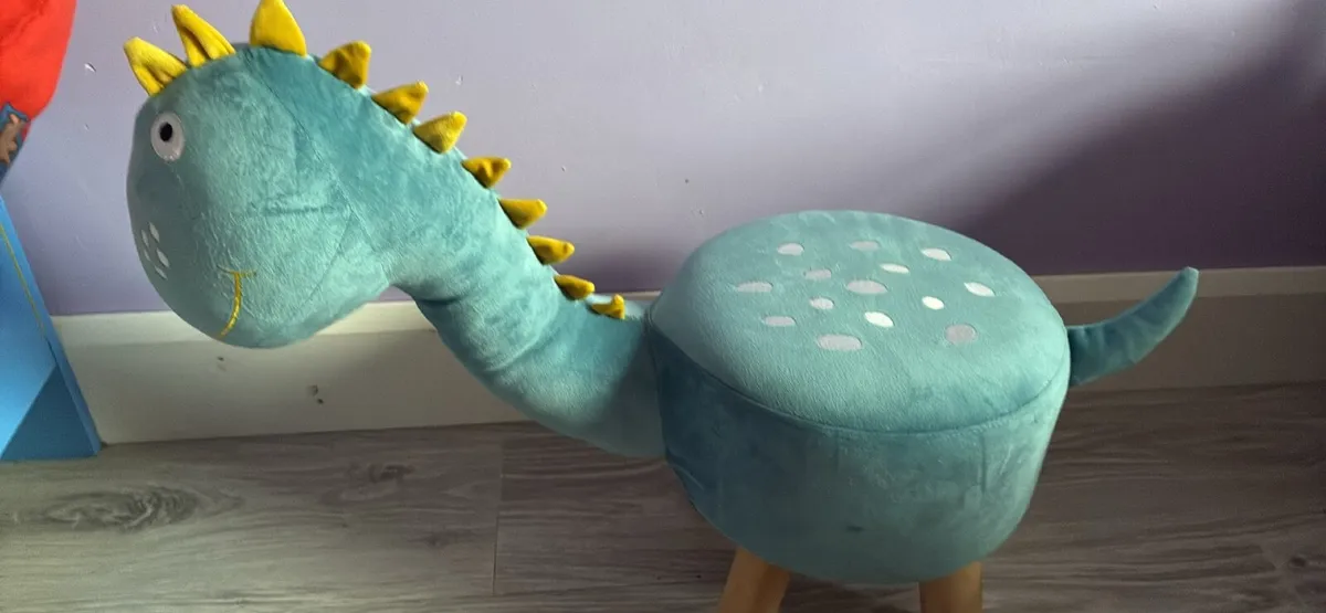 Dinosaur kids chair