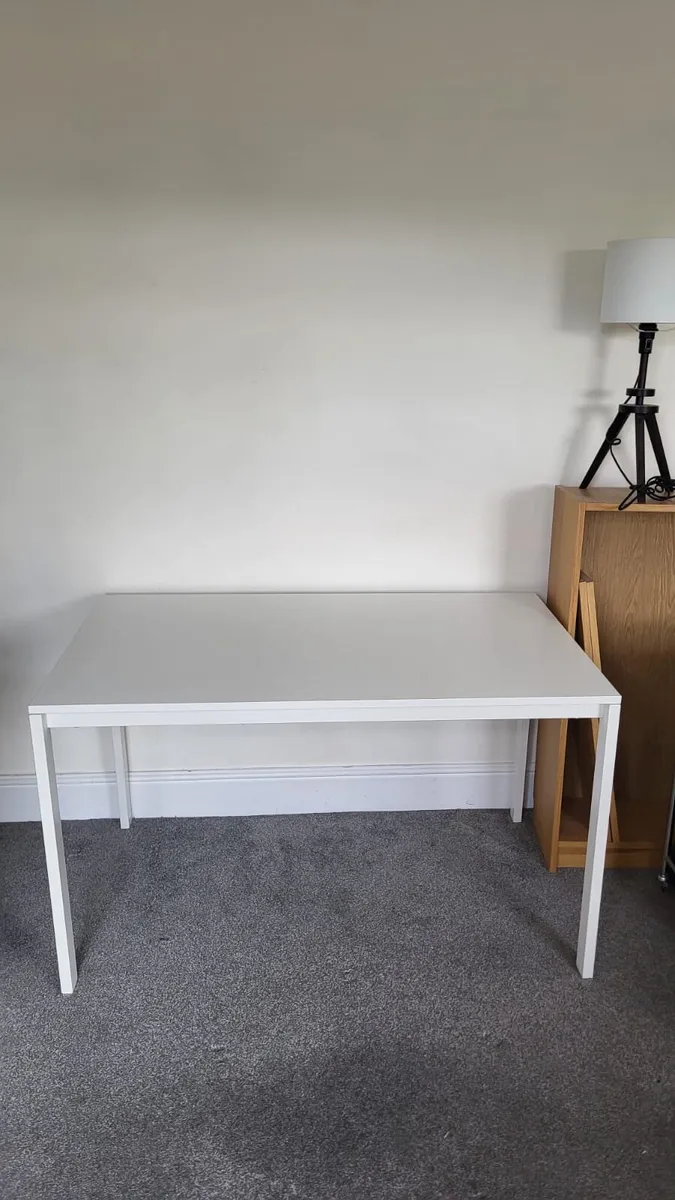Desk/table - VIHALS IKEA - Image 2
