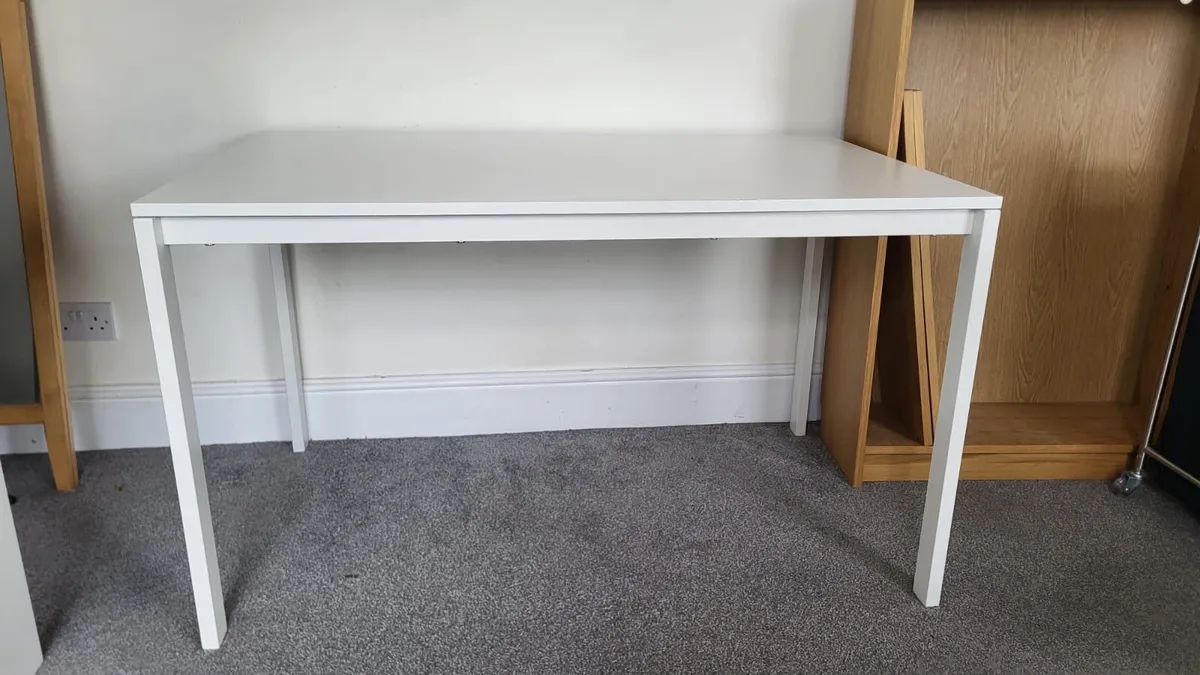 Desk/table - VIHALS IKEA - Image 3
