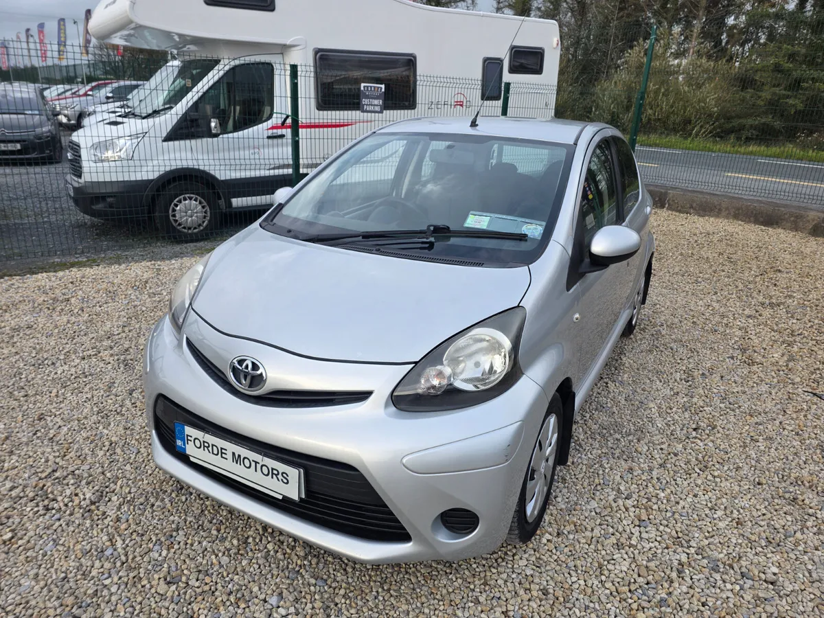 Toyota Aygo 2012 - Image 2