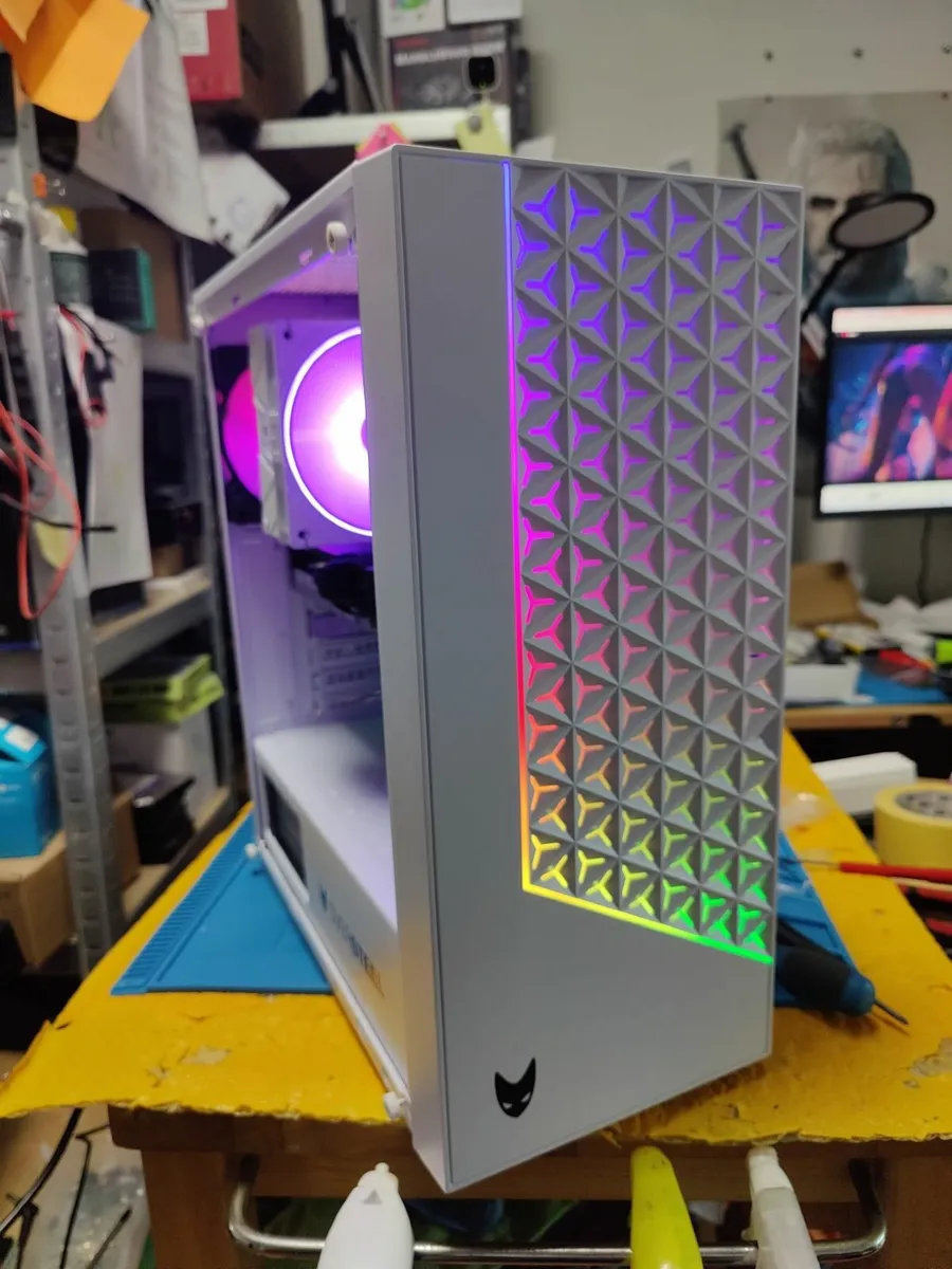 High Spec Custom Gaming Pc Ryzen 7/32gb Ram/1tb M. - Image 2