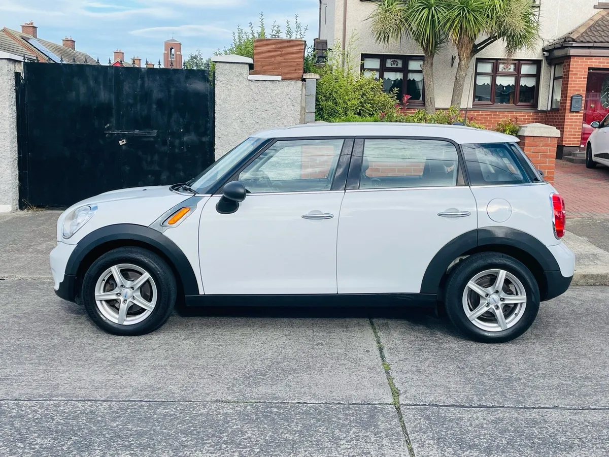 Mini countryman - Image 2